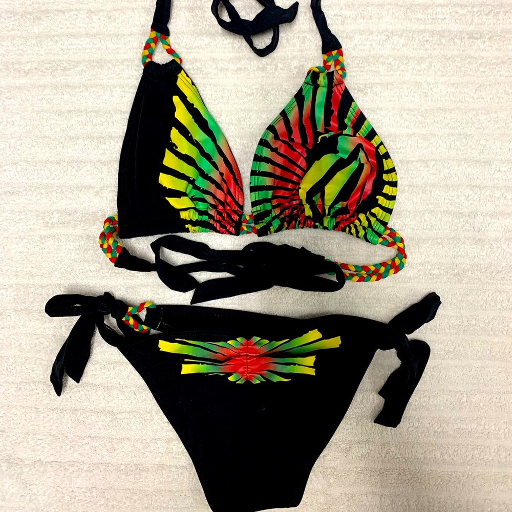 Volcom bikini set - Picture 2 of 2